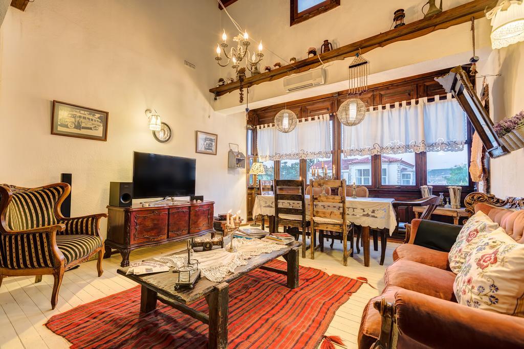 Retro Butik Otel (Adults Only) Cesme Ngoại thất bức ảnh
