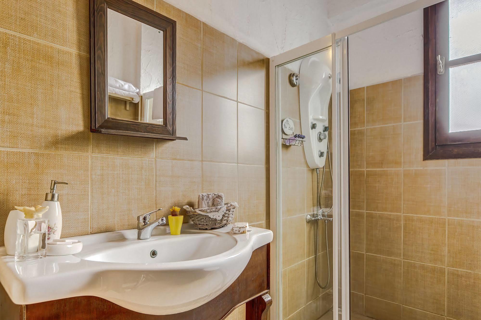 Retro Butik Otel (Adults Only) Cesme Ngoại thất bức ảnh