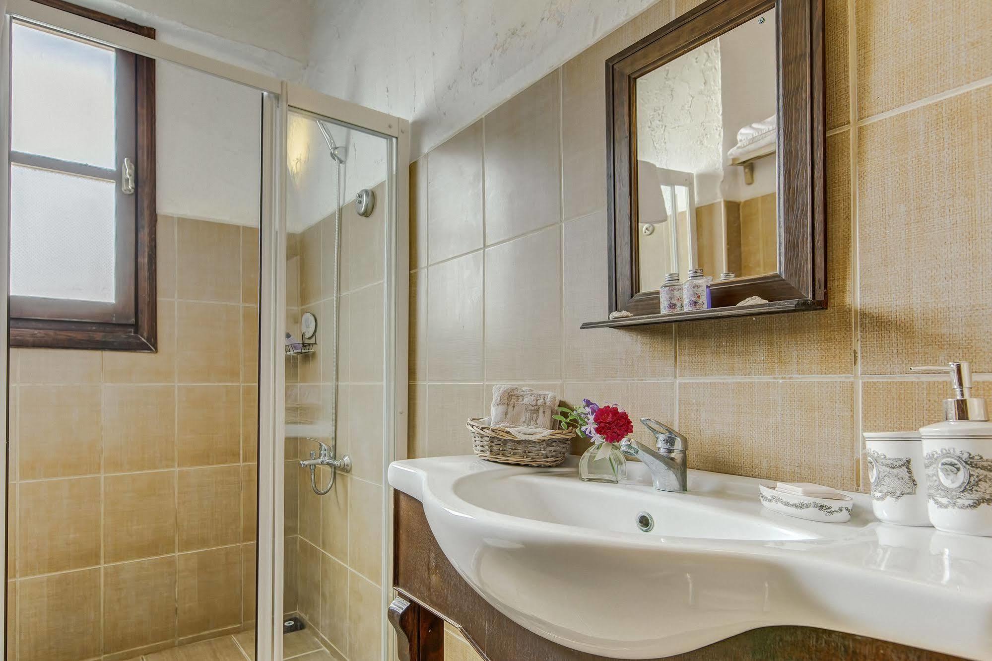 Retro Butik Otel (Adults Only) Cesme Ngoại thất bức ảnh